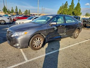 Toyota Camry BASE 2.5L 4 2010