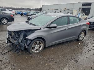 Hyundai Elantra GLS 1.8L 4 2013
