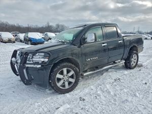 Nissan Titan S 5.6L 8 2014