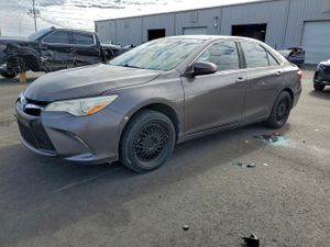 Toyota Camry LE 2.5L 4 2015