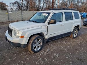 Jeep Patriot LATITUDE 2.4L 4 2014
