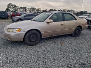 Toyota Camry CE 2.2L 4 1997