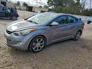 Hyundai Elantra GLS 1.8L 4 2013