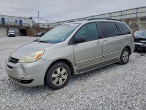 Toyota Sienna CE 3.3L 6 2005