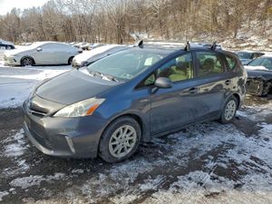 Toyota Prius 1.8L 4 2013