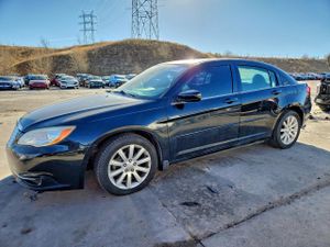 Chrysler 200 TOURING 3.6L 6 2012
