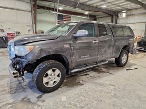 Toyota Tundra DOUBLE CAB LIMITED 5.7L 8 2013