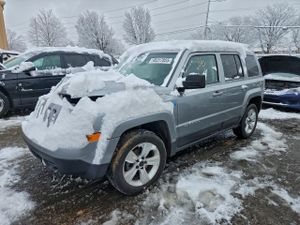 Jeep Patriot LATITUDE 2.4L 4 2014