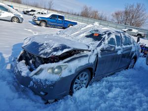 Toyota Avalon XL 3.5L 6 2005