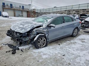 Hyundai Sonata SE 2.4L 4 2015
