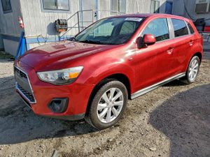 Mitsubishi Outlander ES 2.0L 4 2013