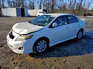 Toyota Corolla BASE 1.8L 4 2010