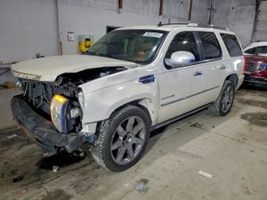 Cadillac Escalade PREMIUM 6.2L 8 2010
