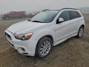 Mitsubishi Outlander SE 2.0L 4 2011