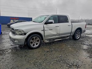 Dodge RAM LARAMIE 5.7L 8 2012
