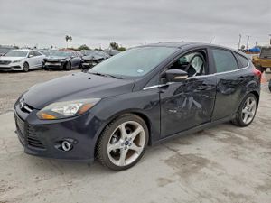 Ford Focus TITANIUM 2.0L 4 2014