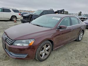 Volkswagen Passat SE 2.5L 5 2013