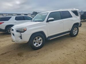 Toyota 4Runner SR5 4.0L 6 2015