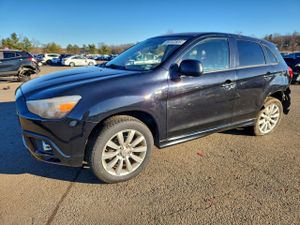 Mitsubishi Outlander SE 2.0L 4 2011