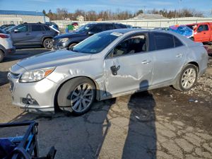 Chevrolet Malibu 2LT 2.5L 4 2015