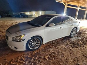 Nissan Maxima S 3.5L 6 2010