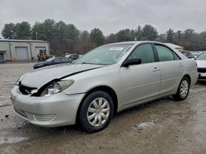 Toyota Camry LE 2.4L 4 2005