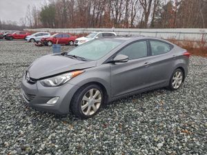 Hyundai Elantra GLS 1.8L 4 2013