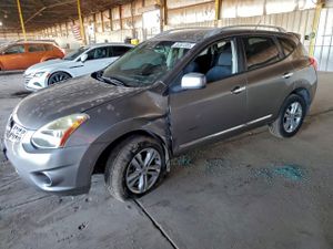 Nissan Rogue S 2.5L 4 2013