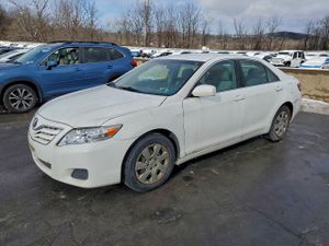 Toyota Camry BASE 2.5L 4 2010
