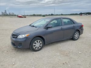 Toyota Corolla BASE 1.8L 4 2013