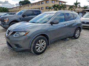 Nissan Rogue S 2.5L 4 2015