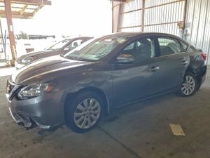 Nissan Sentra S 1.8L 4 2017