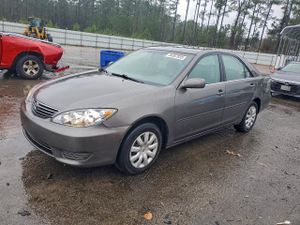 Toyota Camry LE 2.4L 4 2005