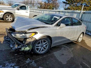 Ford Fusion SE 2.5L 4 2014