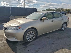 Lexus ES 300H 2.5L 4 2013