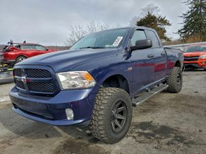 RAM 1500 ST 5.7L 8 2015