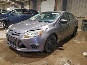Ford Focus S 2.0L 4 2014