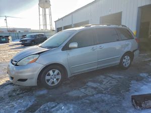 Toyota Sienna XLE 3.5L 6 2008