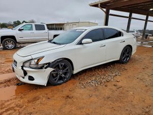 Nissan Maxima S 3.5L 6 2014