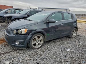 Chevrolet Aveo (Sonic) LTZ 1.4L 4 2015