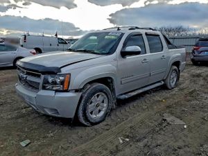 Chevrolet Avalanche LT 5.3L 8 2011