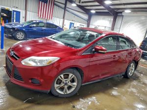 Ford Focus SE 2.0L 4 2013