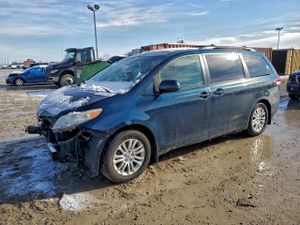 Toyota Sienna XLE 3.5L 6 2011
