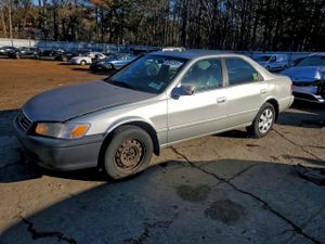 Toyota Camry CE 2.2L 4 2001