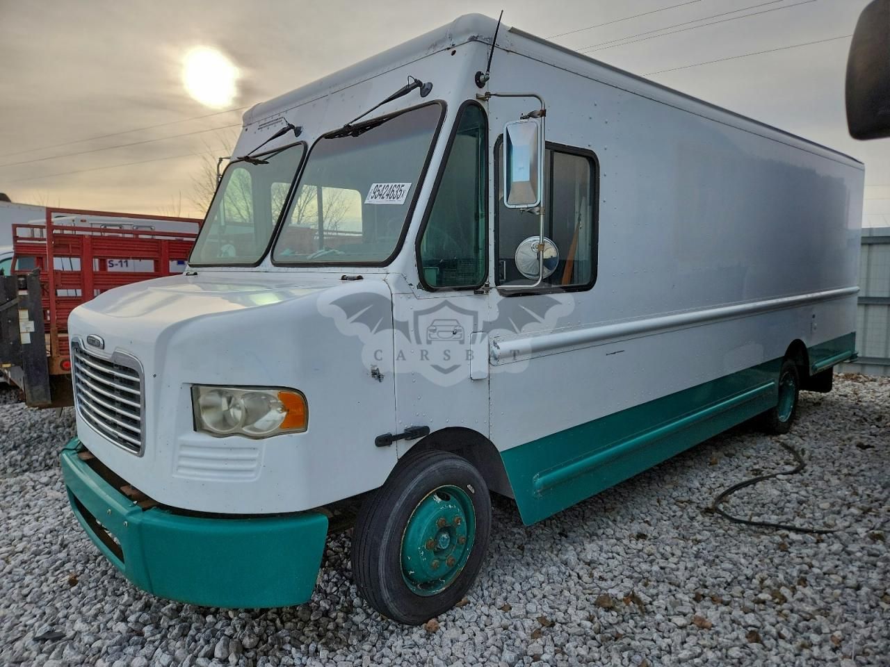 Freightliner MT-45 M LINE WALK-IN VAN 6.7L 6 2011