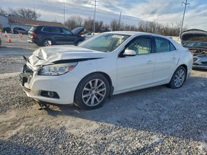 Chevrolet Malibu 2LT 2.5L 4 2015
