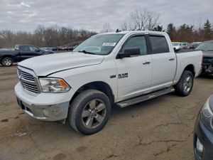 RAM 1500 SLT 5.7L 8 2015