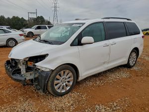 Toyota Sienna XLE 3.5L 6 2012