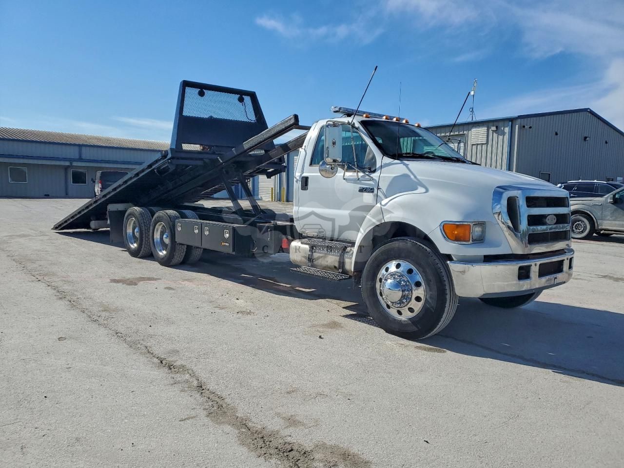Ford F750 SUPER DUTY 5.9L 6 2005