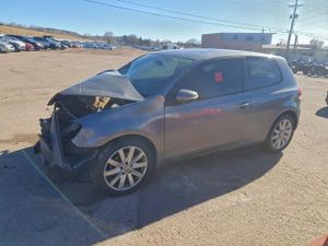 Volkswagen Golf 2.0L 4 2011